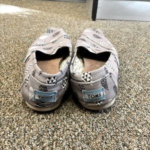 Tom’s: Flat patterned
